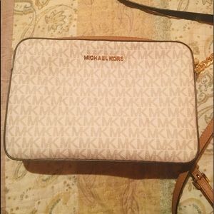 Michael Kors Crossbody Purse